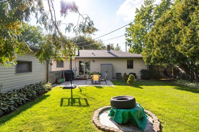 609 LINDA STREET, Combined Locks, WI 54113