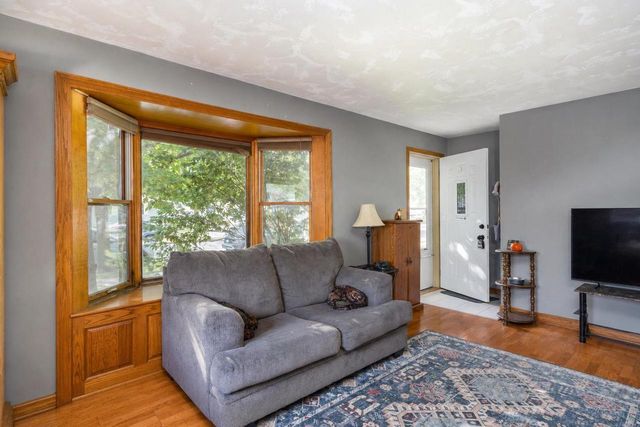 609 LINDA STREET, Combined Locks, WI 54113