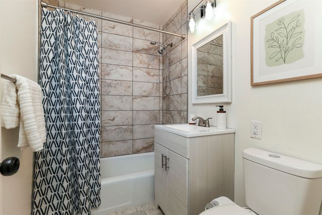 1017 S Dalton Dr, Wichita, KS 67207