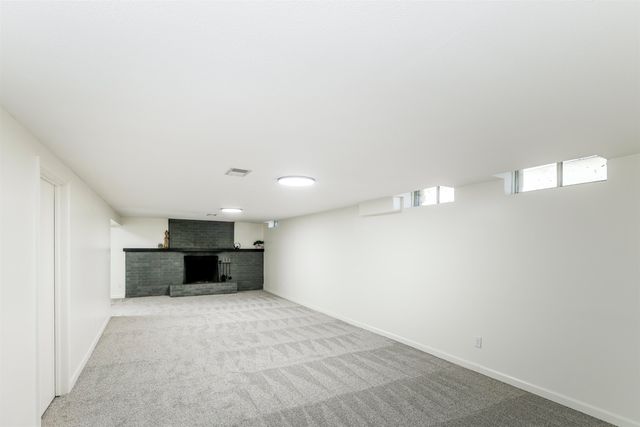 1017 S Dalton Dr, Wichita, KS 67207