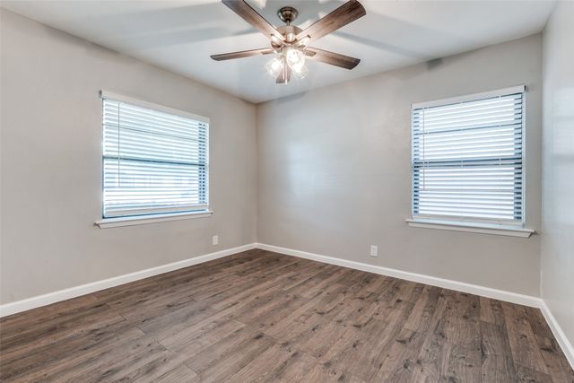 2406 Globe Avenue, Dallas, TX 75228