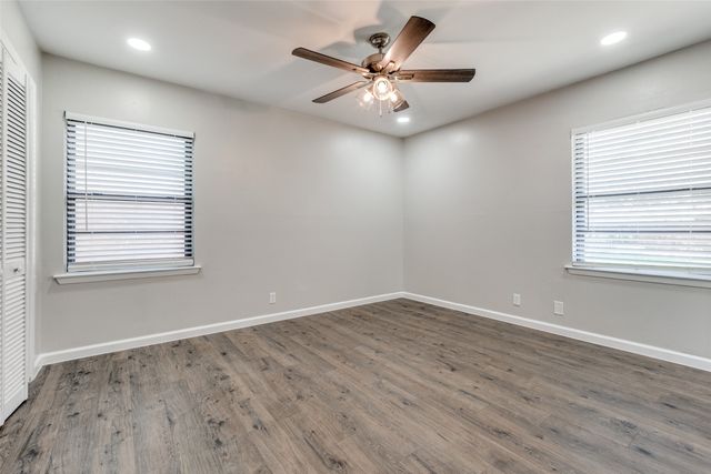 2406 Globe Avenue, Dallas, TX 75228