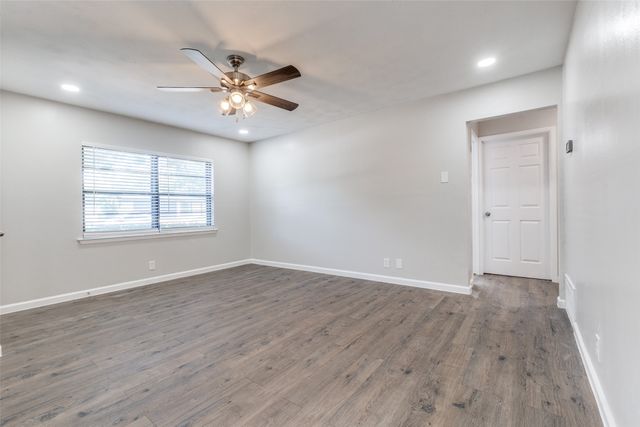 2406 Globe Avenue, Dallas, TX 75228