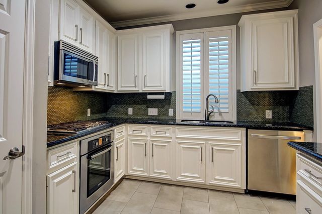 1408 W Webster Street, Houston, TX 77019