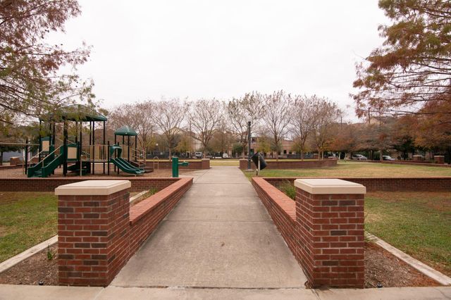 1408 W Webster Street, Houston, TX 77019