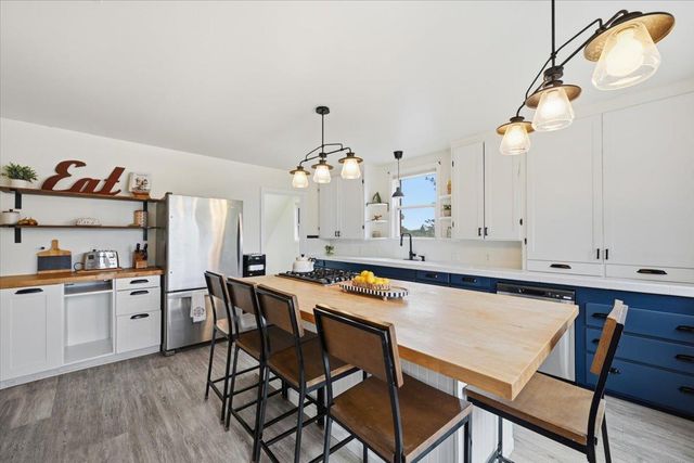 438 Kate Hayes St, Grass Valley, CA 95945