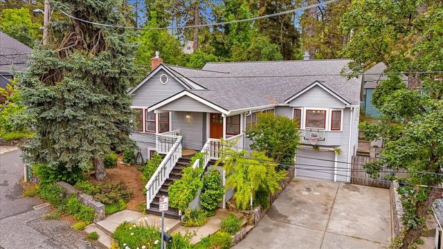 438 Kate Hayes St, Grass Valley, CA 95945