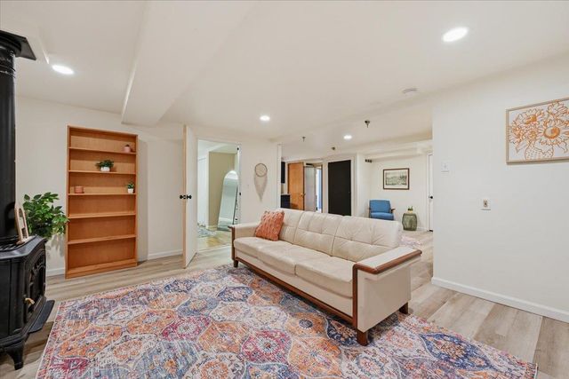 438 Kate Hayes St, Grass Valley, CA 95945