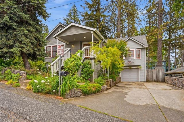 438 Kate Hayes St, Grass Valley, CA 95945