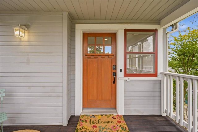 438 Kate Hayes St, Grass Valley, CA 95945