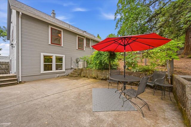 438 Kate Hayes St, Grass Valley, CA 95945