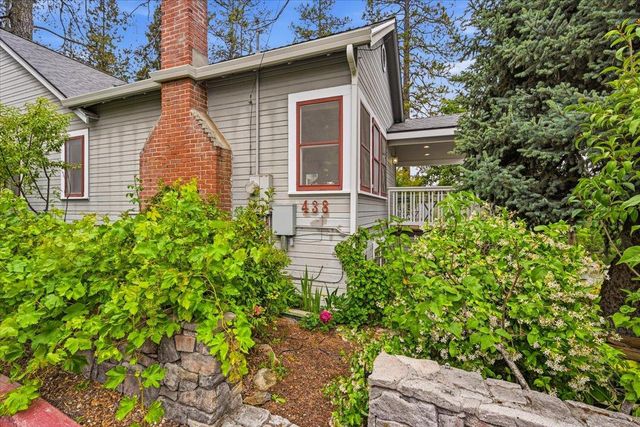 438 Kate Hayes St, Grass Valley, CA 95945