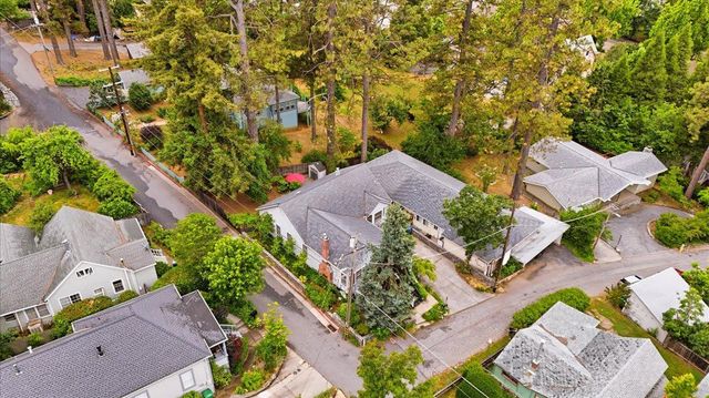 438 Kate Hayes St, Grass Valley, CA 95945