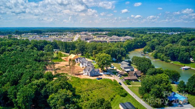 4265 Candlewood Drive, Sherrills Ford, NC 28673
