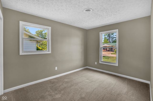 131 Meadow Lane, North Vernon, IN 47265