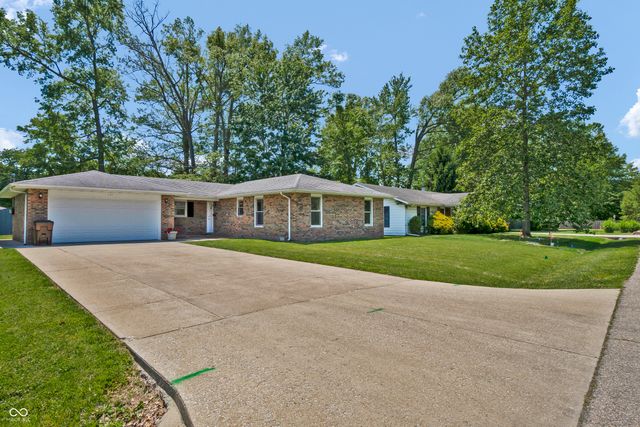 131 Meadow Lane, North Vernon, IN 47265