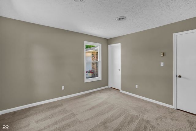 131 Meadow Lane, North Vernon, IN 47265