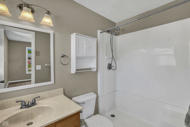 131 Meadow Lane, North Vernon, IN 47265