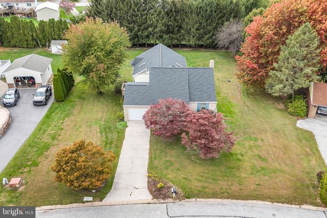 142 SUGARBOOT LN, Hanover, PA 17331