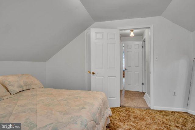 142 SUGARBOOT LN, Hanover, PA 17331