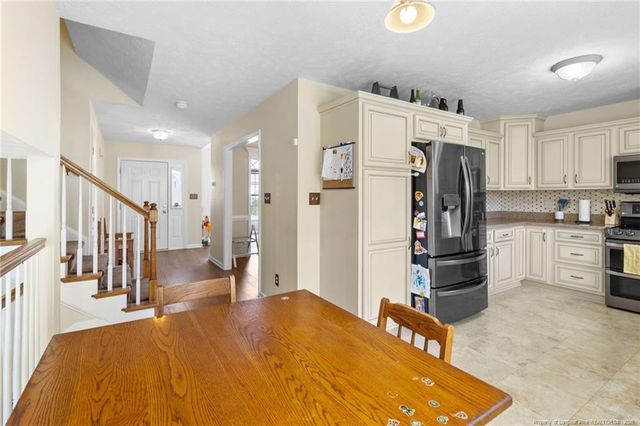 704 Fairbluff Drive, Hope Mills, NC 28348