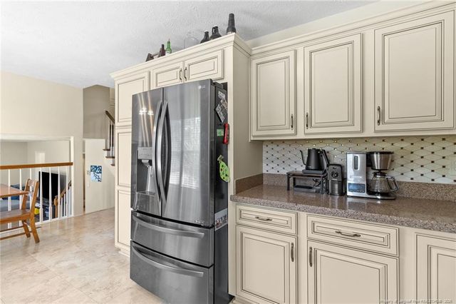 704 Fairbluff Drive, Hope Mills, NC 28348