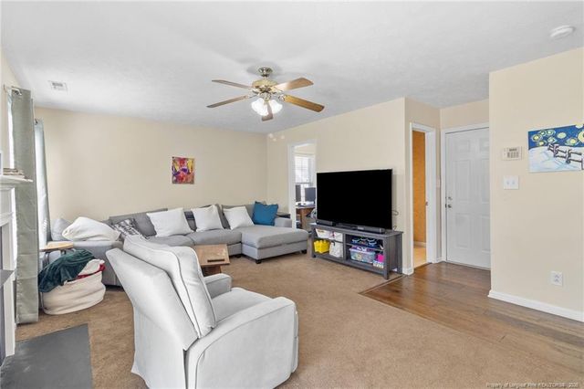 704 Fairbluff Drive, Hope Mills, NC 28348