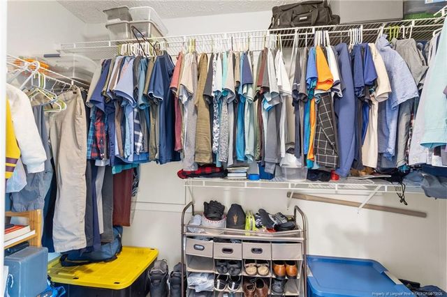 704 Fairbluff Drive, Hope Mills, NC 28348