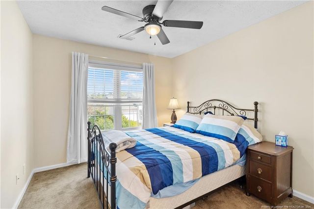 704 Fairbluff Drive, Hope Mills, NC 28348