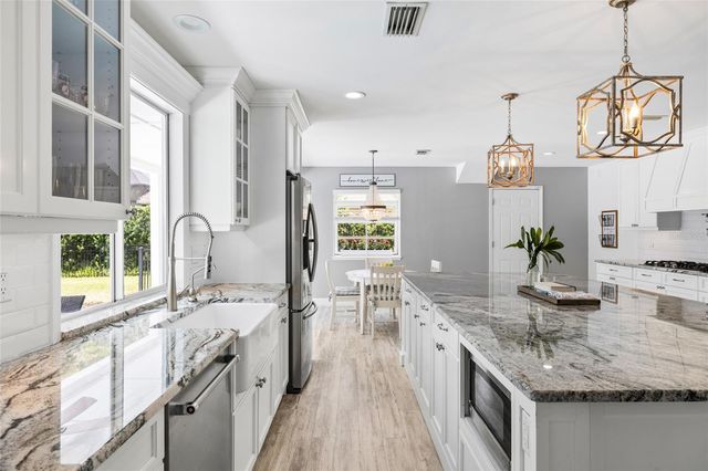 18010 CLEAR LAKE DRIVE, Lutz, FL 33548