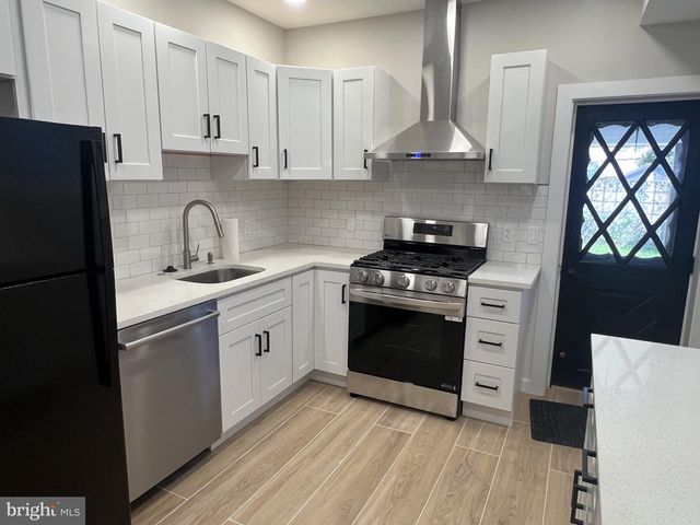 3051 CEDAR ST, Philadelphia, PA 19134