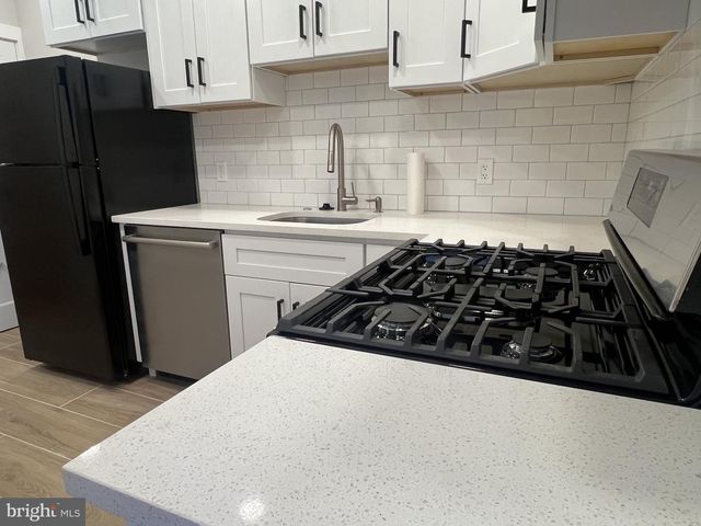 3051 CEDAR ST, Philadelphia, PA 19134