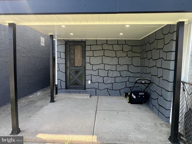 3051 CEDAR ST, Philadelphia, PA 19134