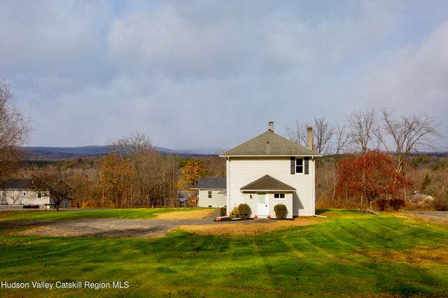 40 Highland Avenue, Kerhonkson, NY 12446