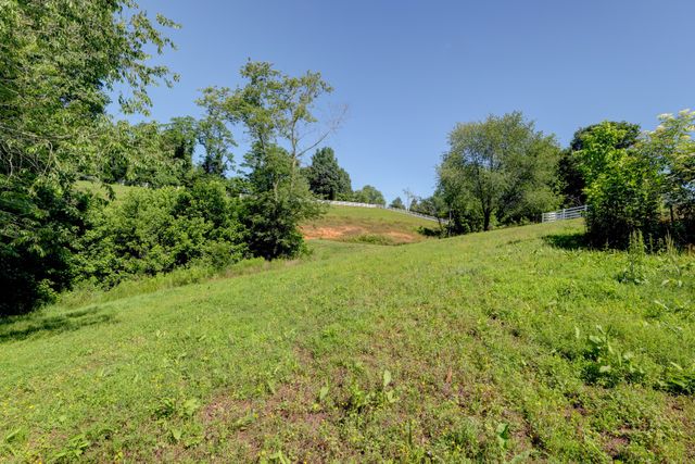 2251 Davidson Graveyard Rd, Clarksville, TN 37043