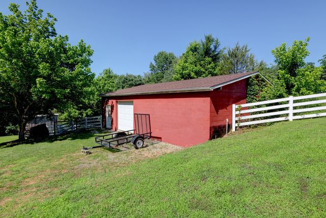 2251 Davidson Graveyard Rd, Clarksville, TN 37043