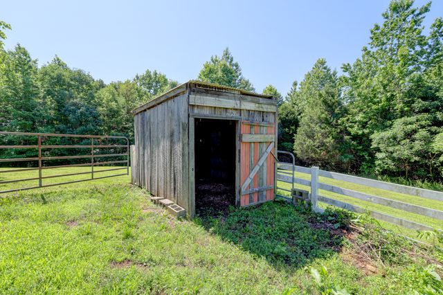 2251 Davidson Graveyard Rd, Clarksville, TN 37043