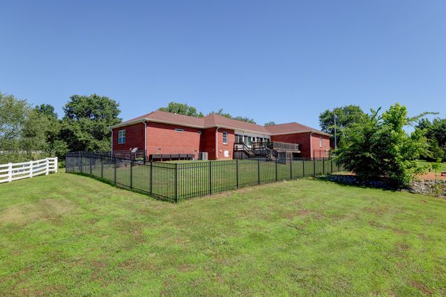 2251 Davidson Graveyard Rd, Clarksville, TN 37043