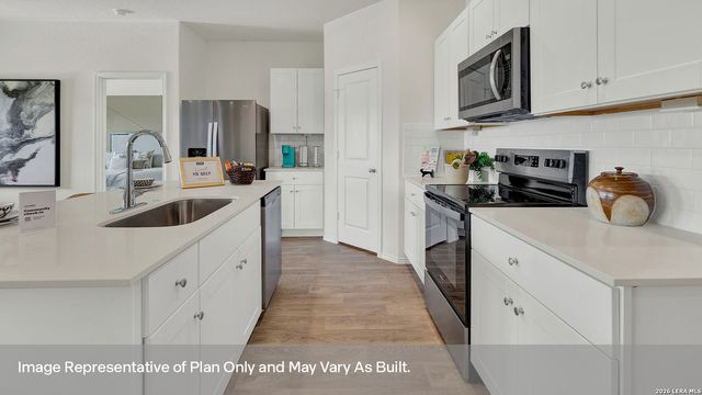 461 COTTONMOUTH LANE, Seguin, TX 78155