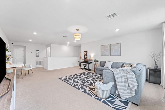 2640 HILLTOP LOOP, Apopka, FL 32712