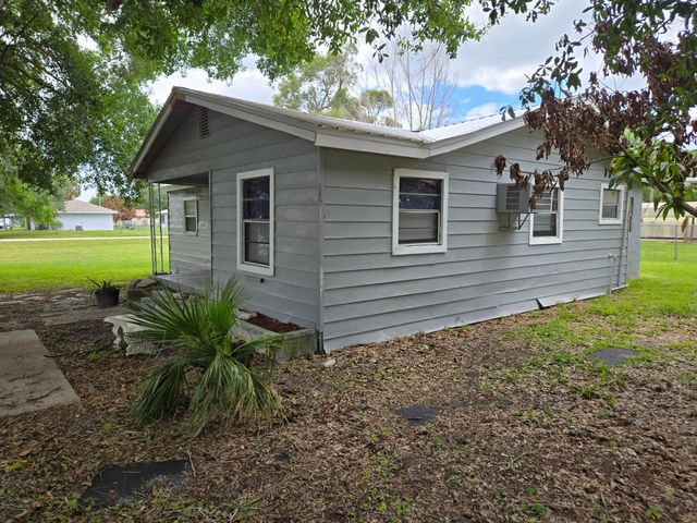 408 NW 10th Avenue, Okeechobee, FL 34974