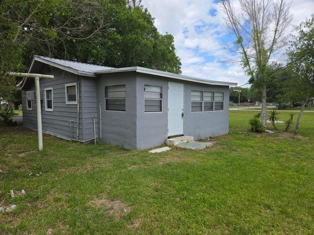 408 NW 10th Avenue, Okeechobee, FL 34974