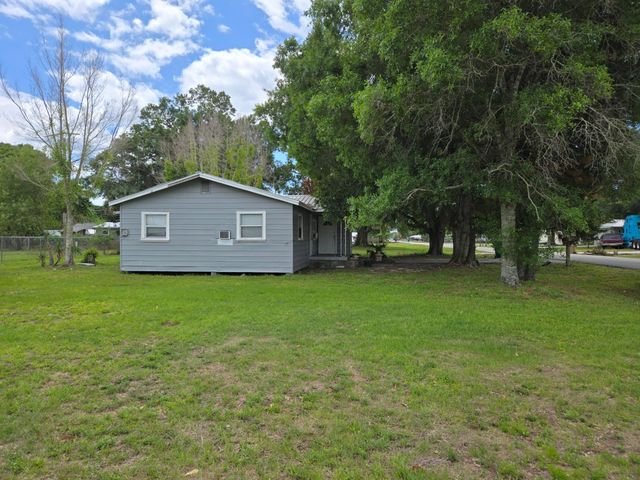 408 NW 10th Avenue, Okeechobee, FL 34974