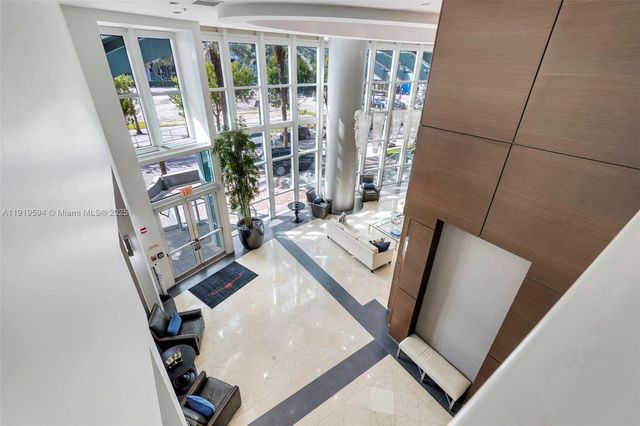 1155 Brickell Bay Dr 202, Miami, FL 33131