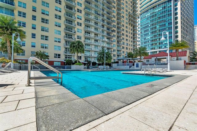 1155 Brickell Bay Dr 202, Miami, FL 33131