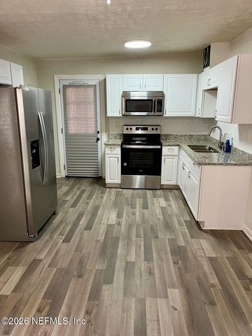 8903 HIPPS Road, Jacksonville, FL 32222