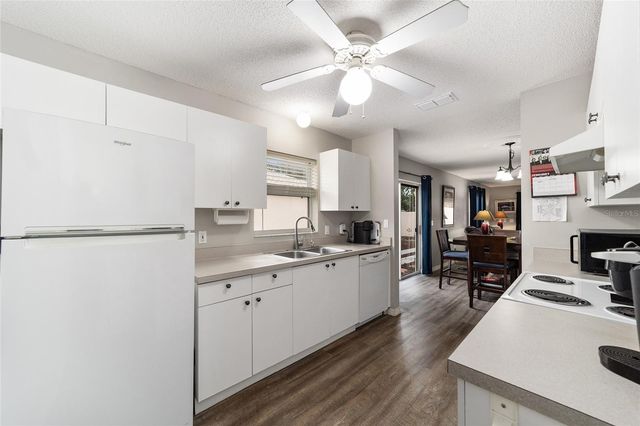 2120 ALFREDO AVENUE, The Villages, FL 32159