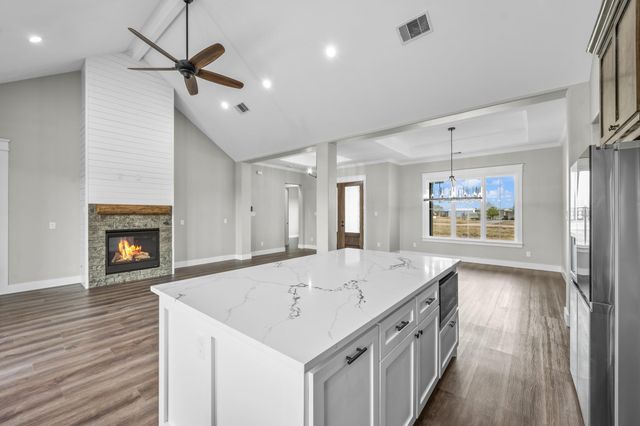 93 Long Horn Loop, New Waverly, TX 77358