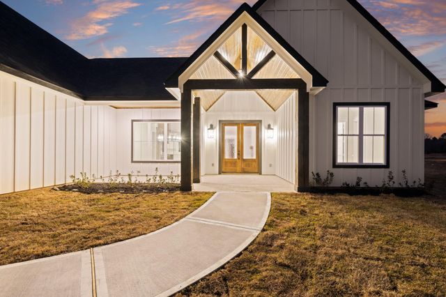 93 Long Horn Loop, New Waverly, TX 77358