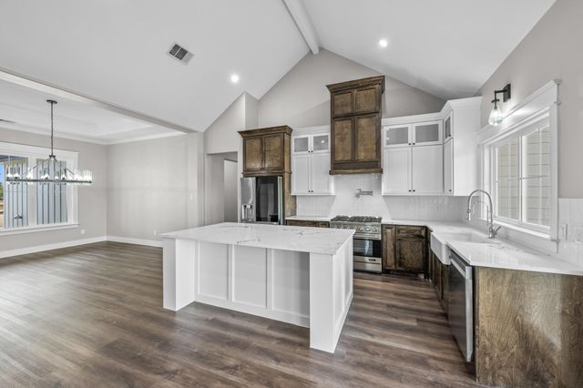 93 Long Horn Loop, New Waverly, TX 77358